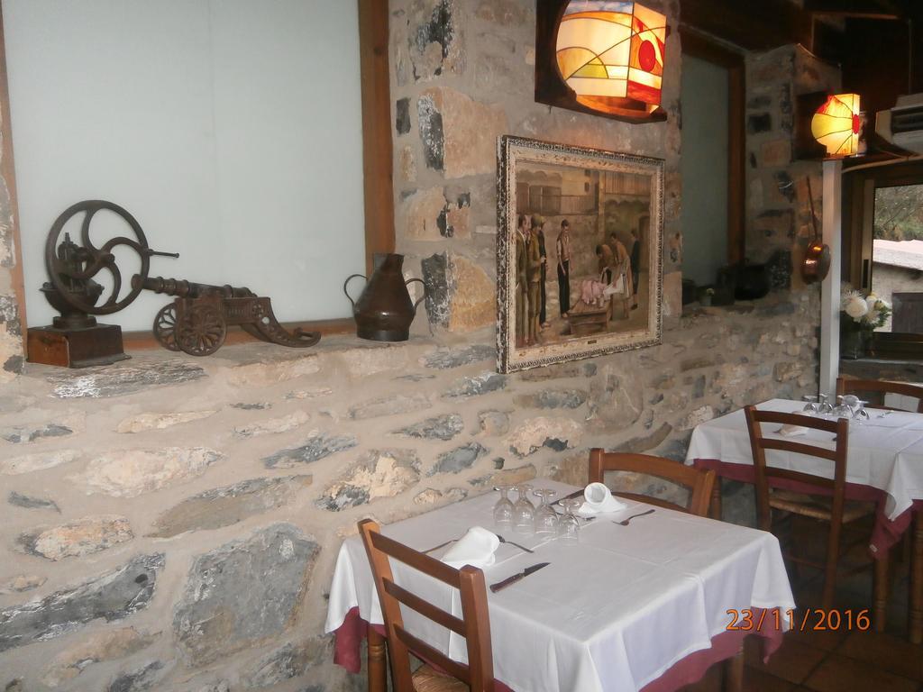Hostal El Forn Beget Exterior photo
